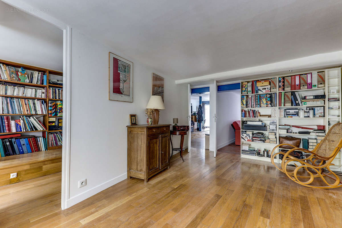 Appartement à PARIS-20E