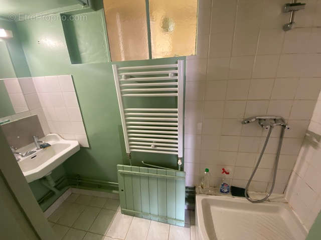 Appartement à PARIS-20E