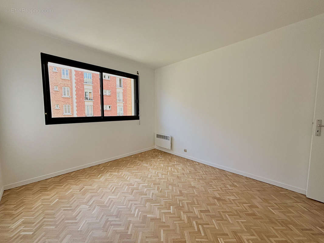 Appartement à PARIS-20E