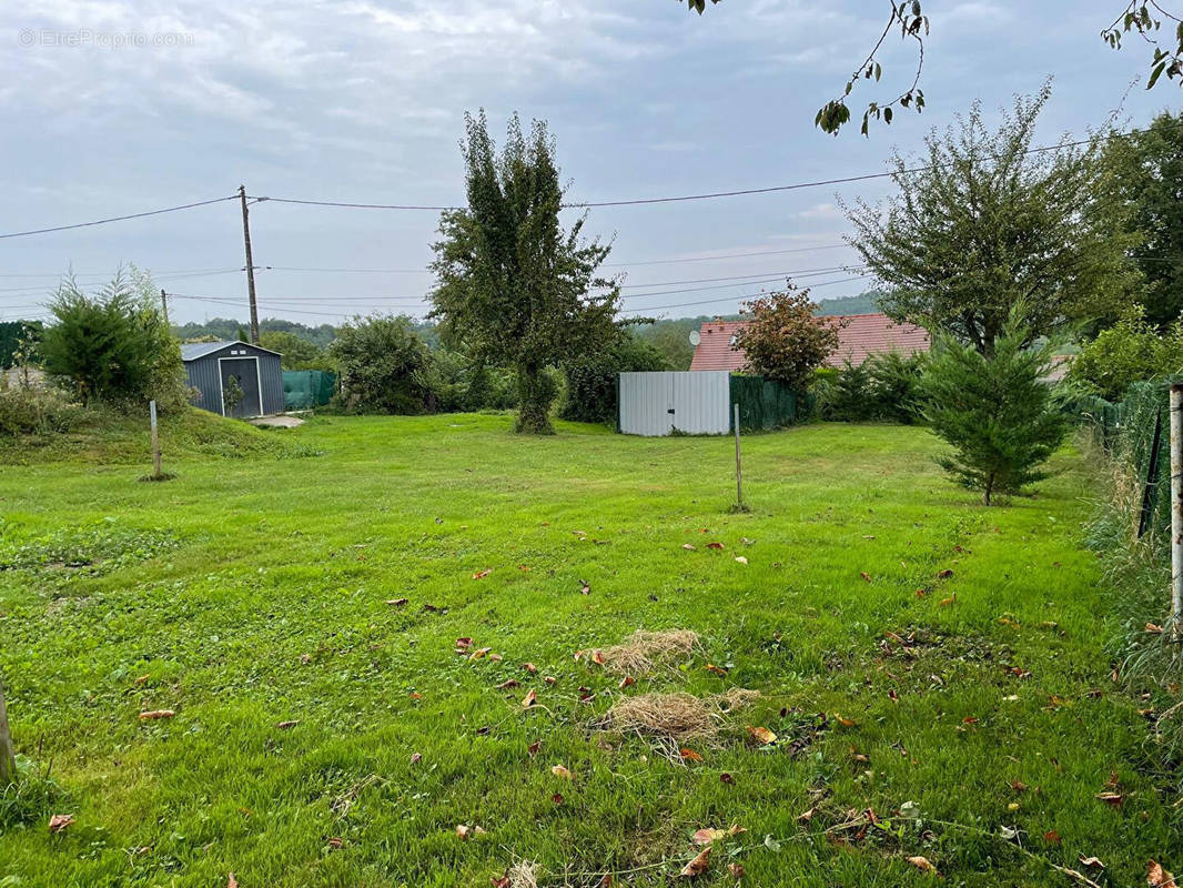 Terrain à SAACY-SUR-MARNE