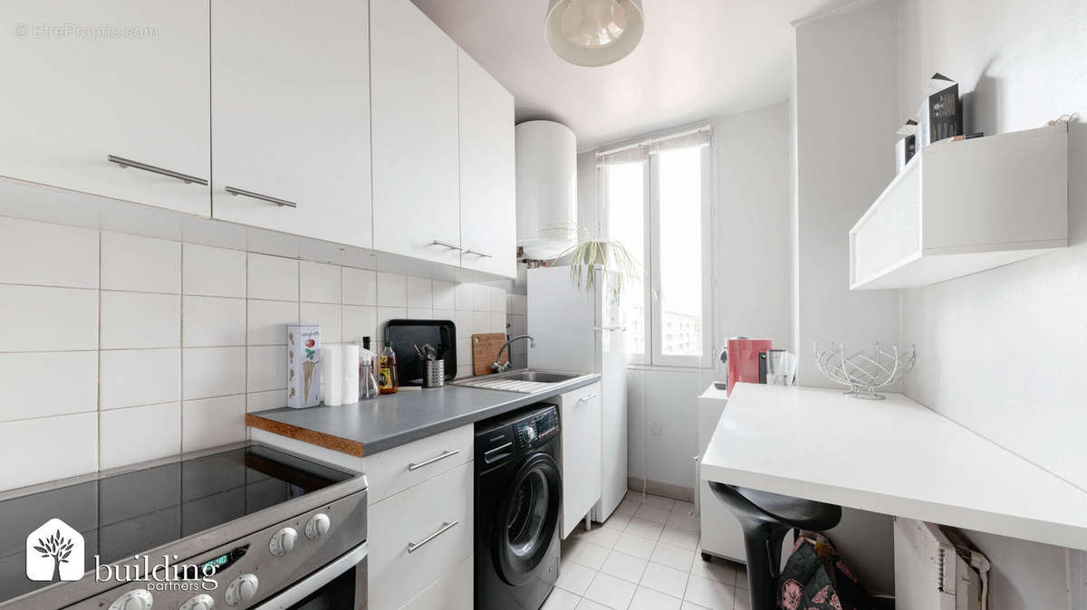 Appartement à COURBEVOIE