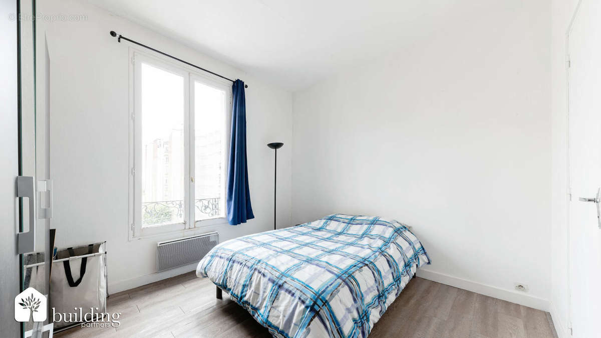 Appartement à COURBEVOIE