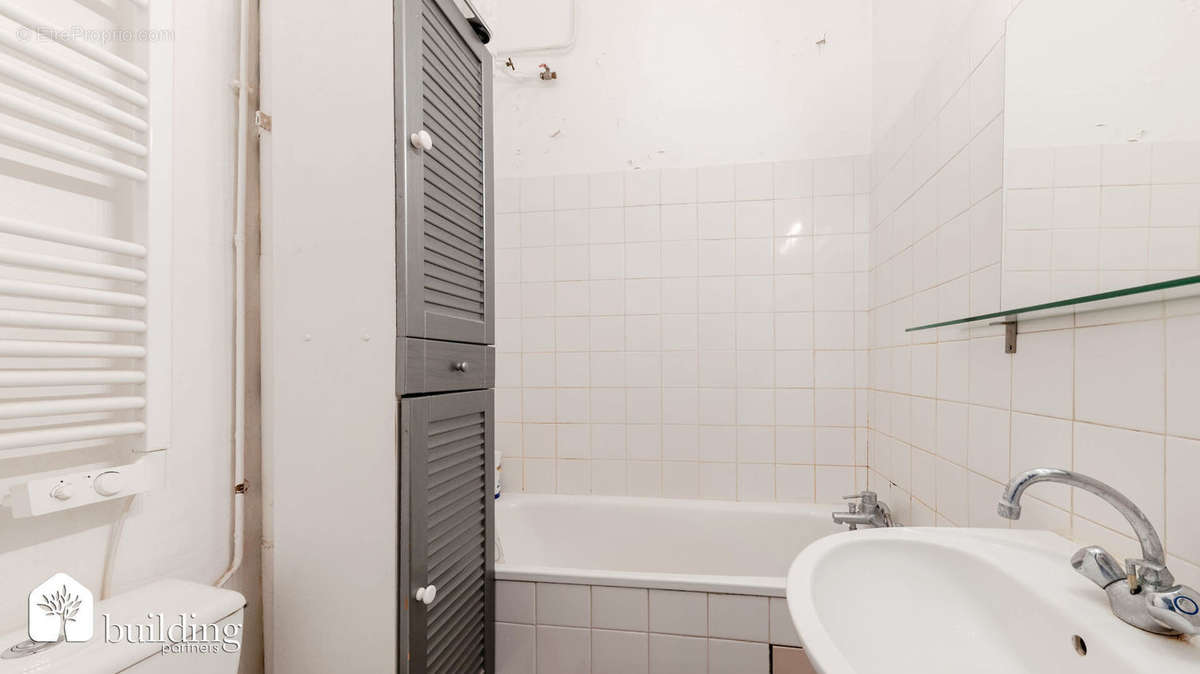 Appartement à COURBEVOIE