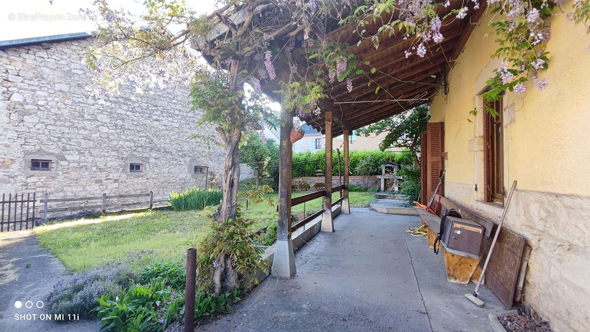 Maison à CHAMPAGNE-EN-VALROMEY