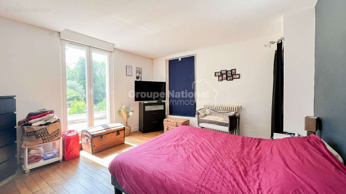 Appartement à PRESLES