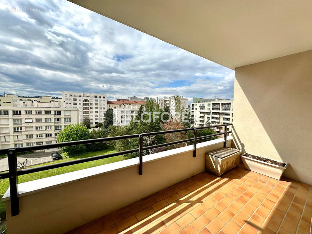 Appartement à LYON-7E