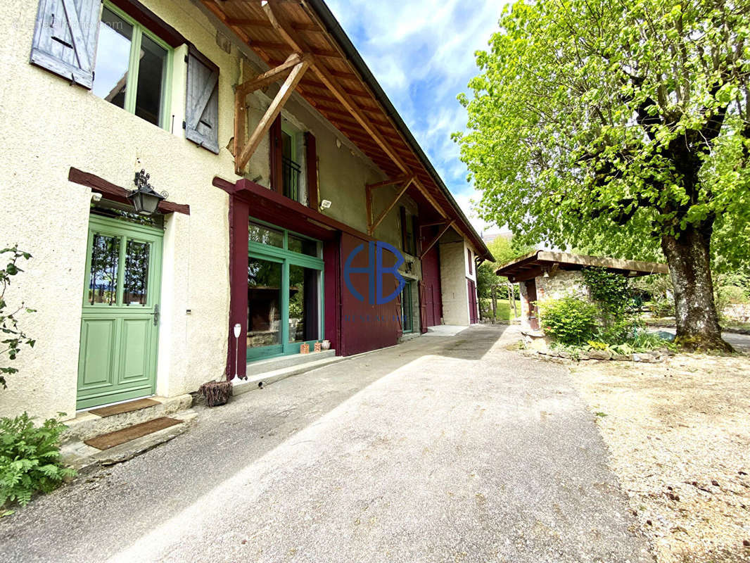 Maison à LE PONT-DE-BEAUVOISIN