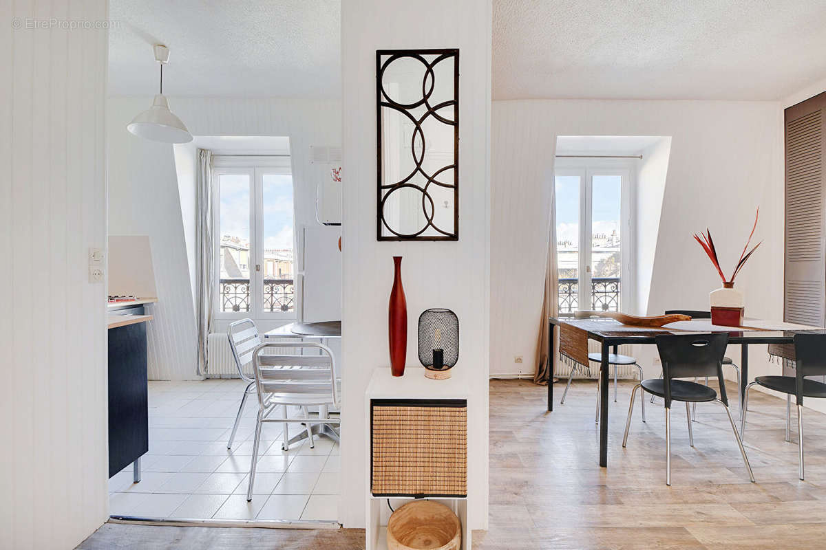 Appartement à PARIS-11E