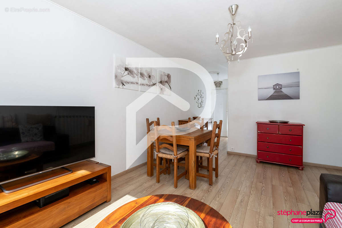 Appartement à MARSEILLE-8E