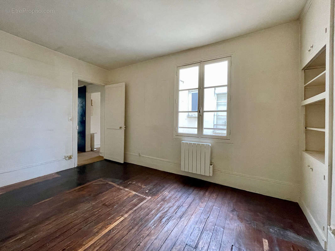 Appartement à PARIS-11E