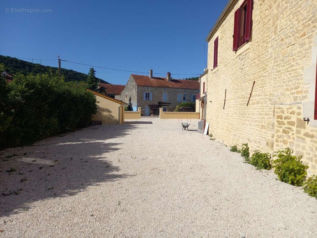 Appartement à MONTBARD