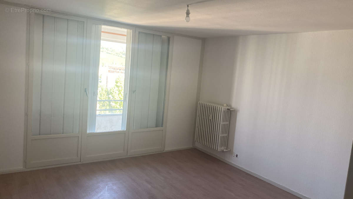 Appartement à CHENOVE