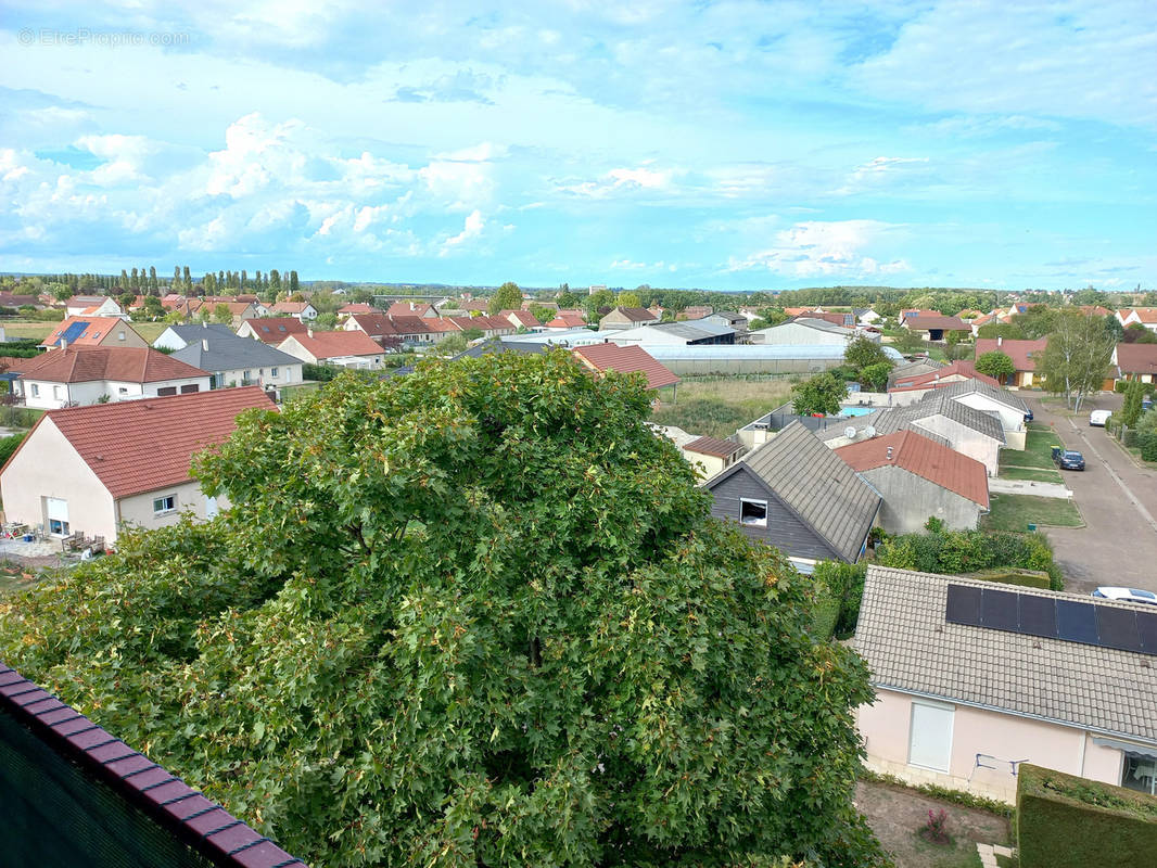 Appartement à AUXONNE