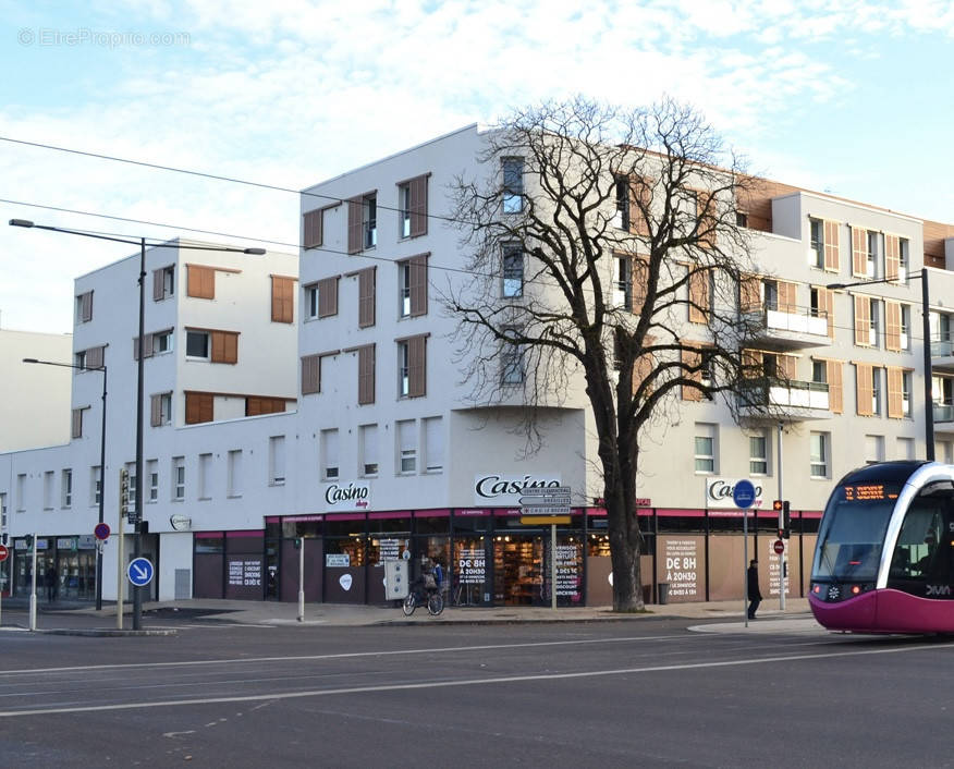 Commerce à DIJON