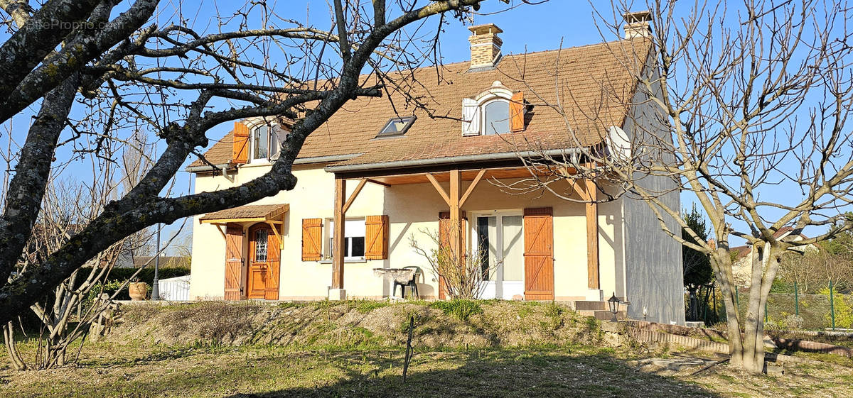 Maison à GILLY-LES-CITEAUX