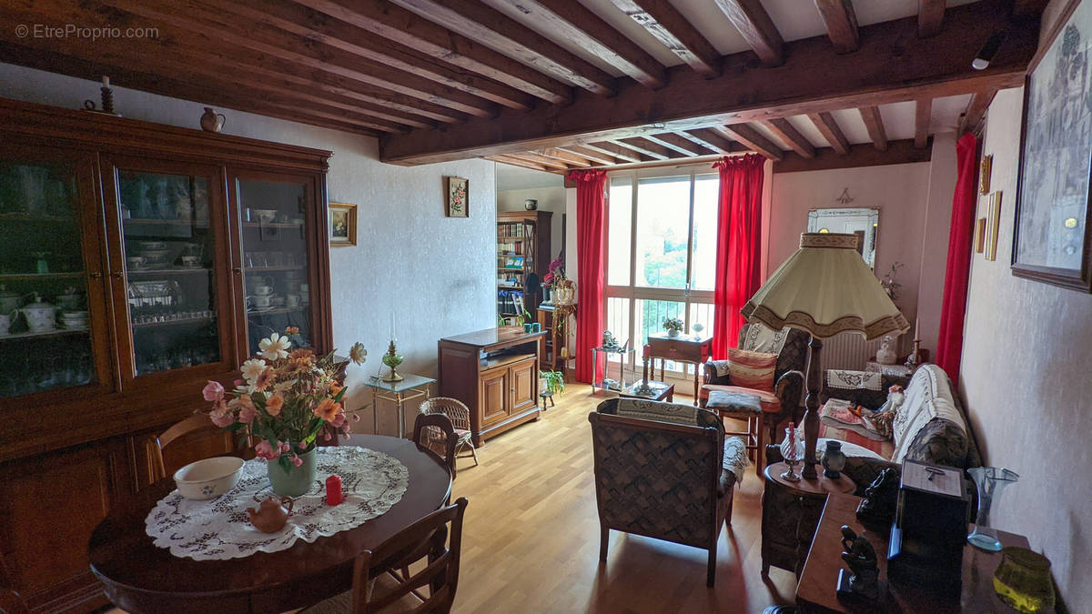 Appartement à CHENOVE