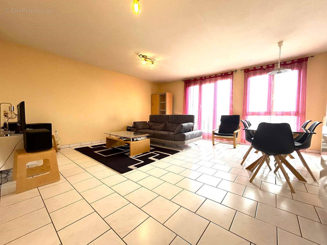 Appartement à LONGVIC