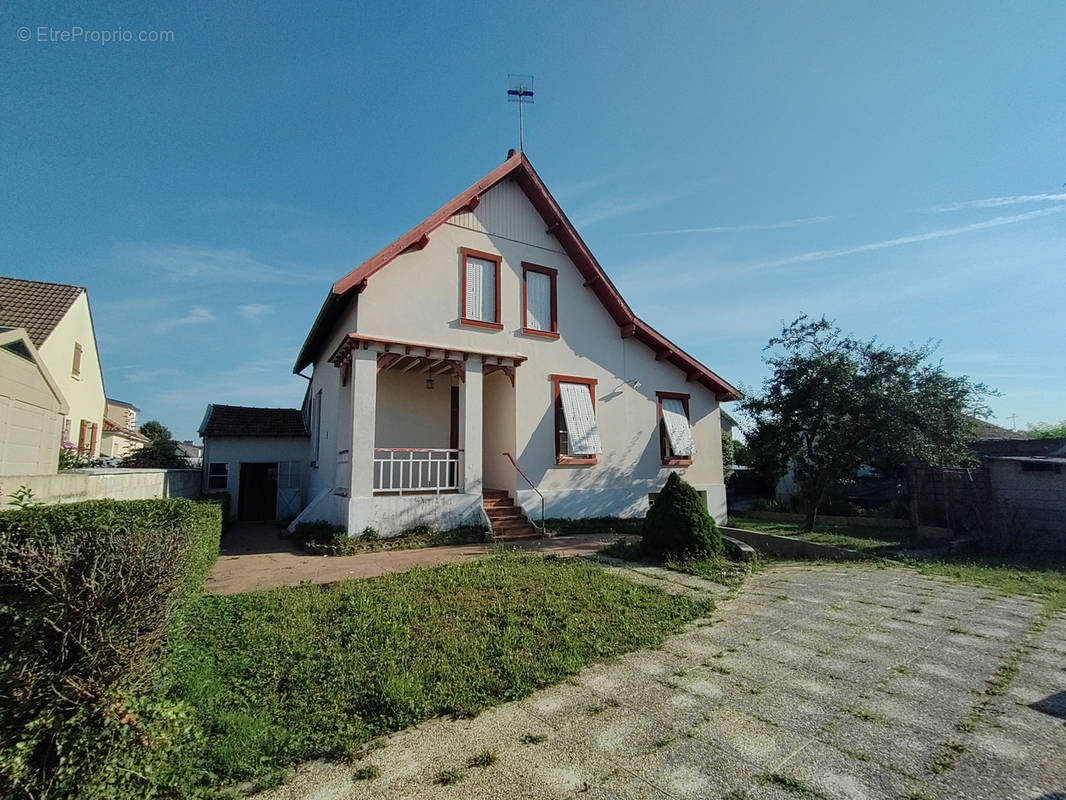 Maison à SAINT-APOLLINAIRE