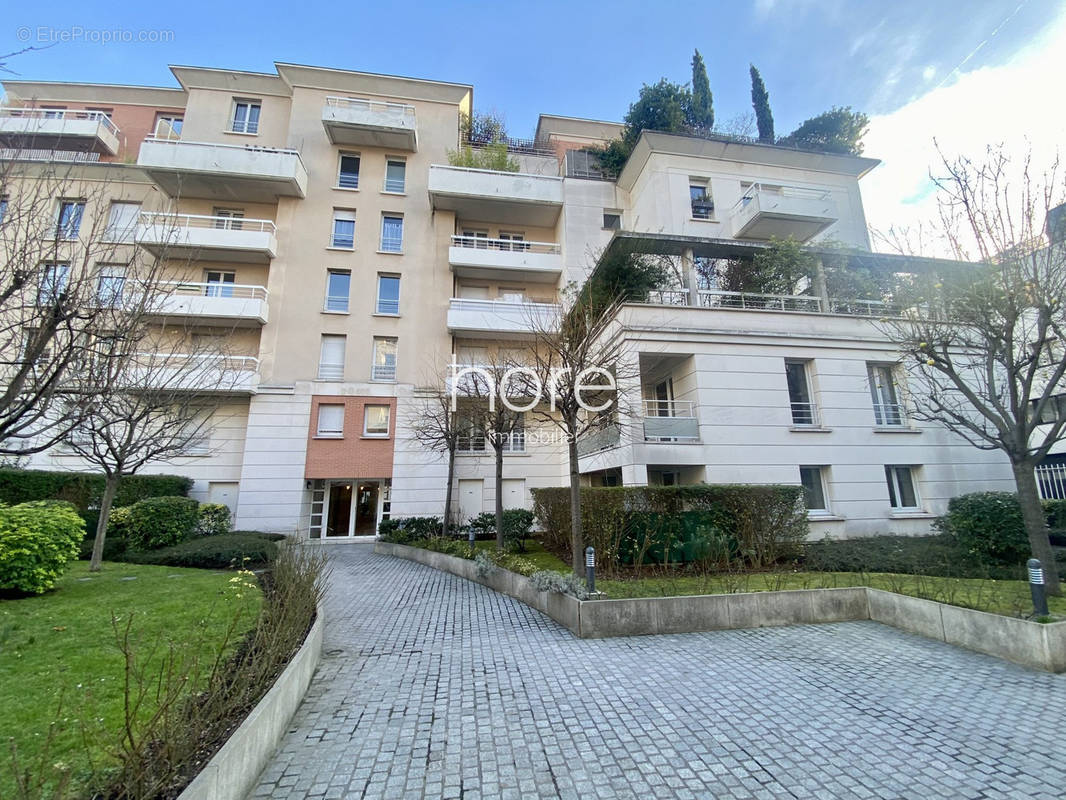 Appartement à ASNIERES-SUR-SEINE