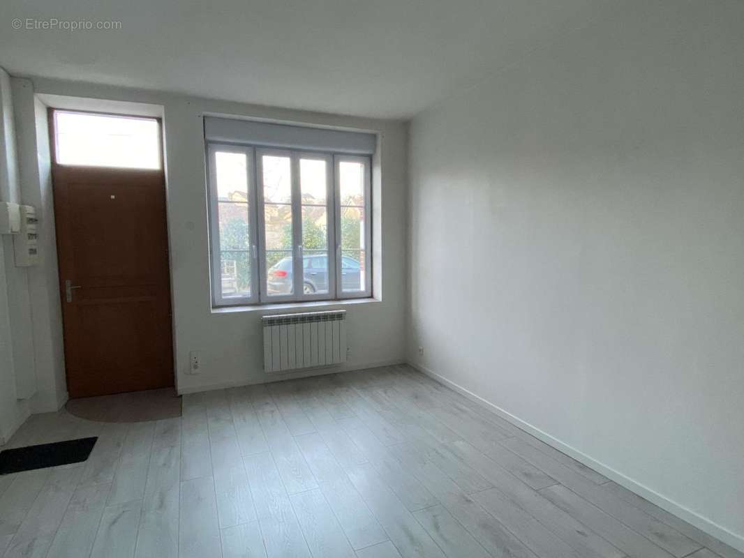 SEJOUR APPT 1 - Appartement à ALLOGNY