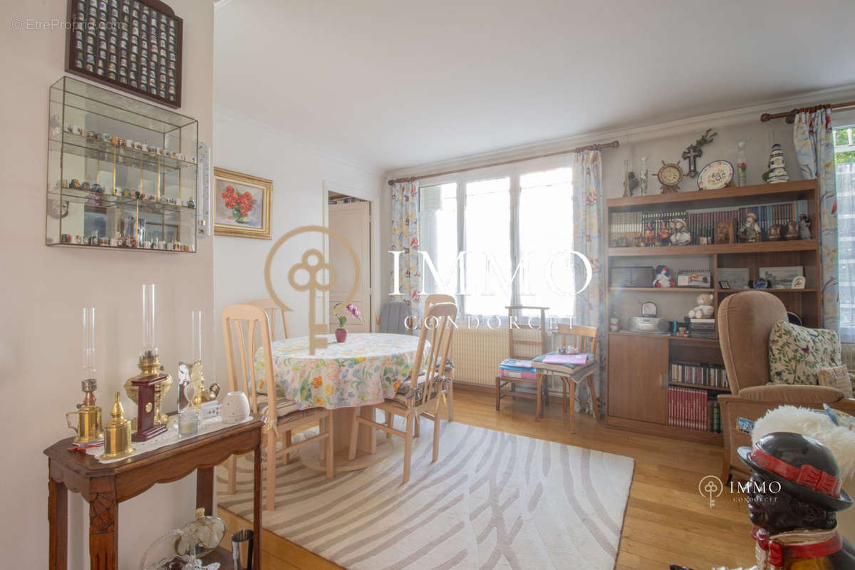 Appartement à BOURG-LA-REINE