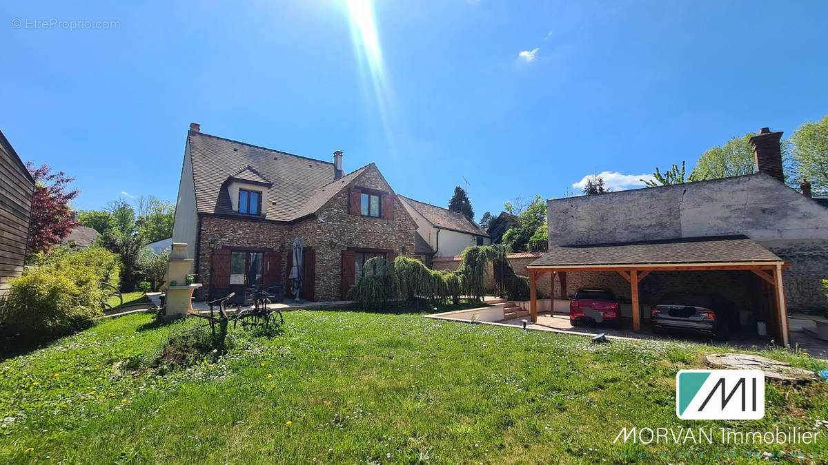 Maison à LE TREMBLAY-SUR-MAULDRE