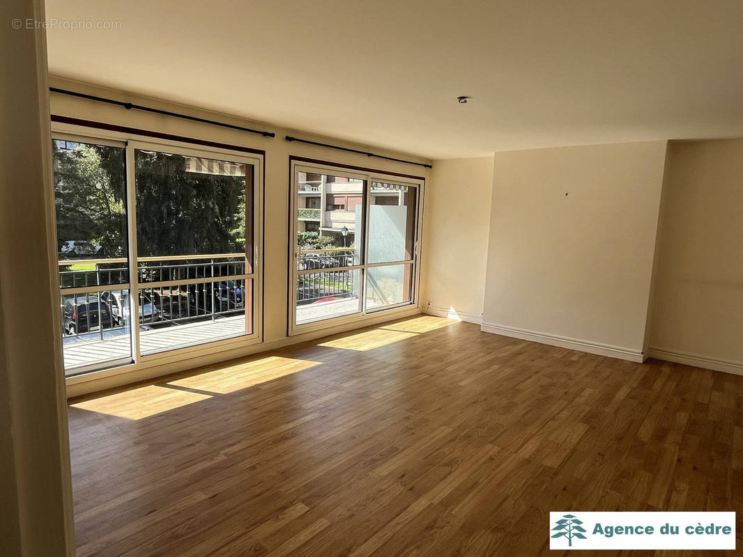 Appartement à NOISY-LE-ROI