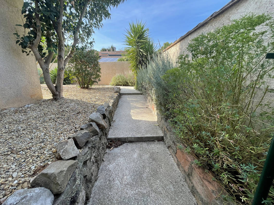 Maison à LEZIGNAN-CORBIERES