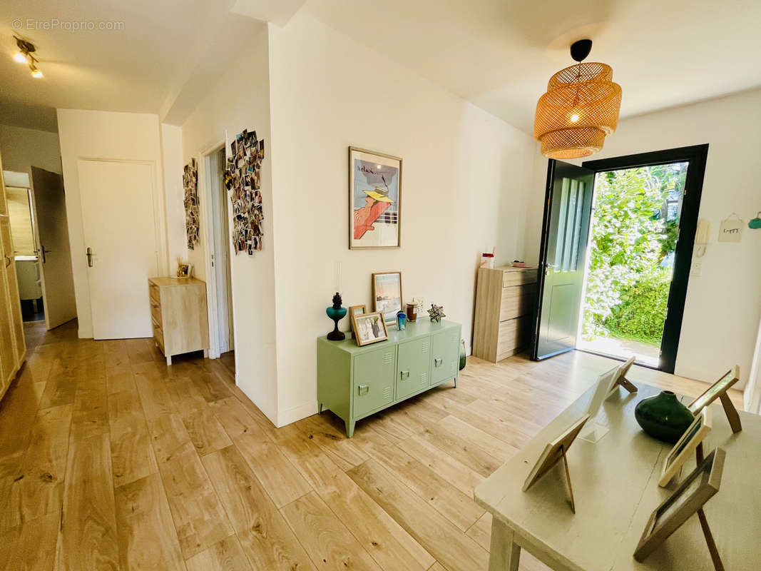 Appartement à MOUGINS