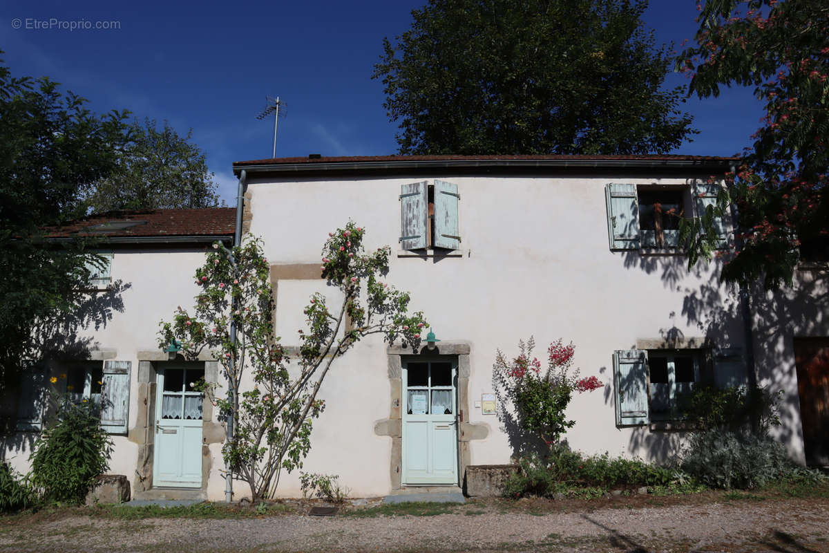 Maison à EPINAC