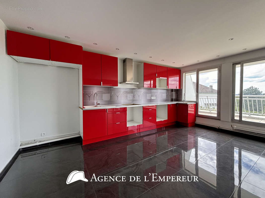 Appartement à RUEIL-MALMAISON