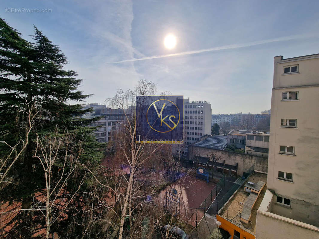 Appartement à PARIS-10E