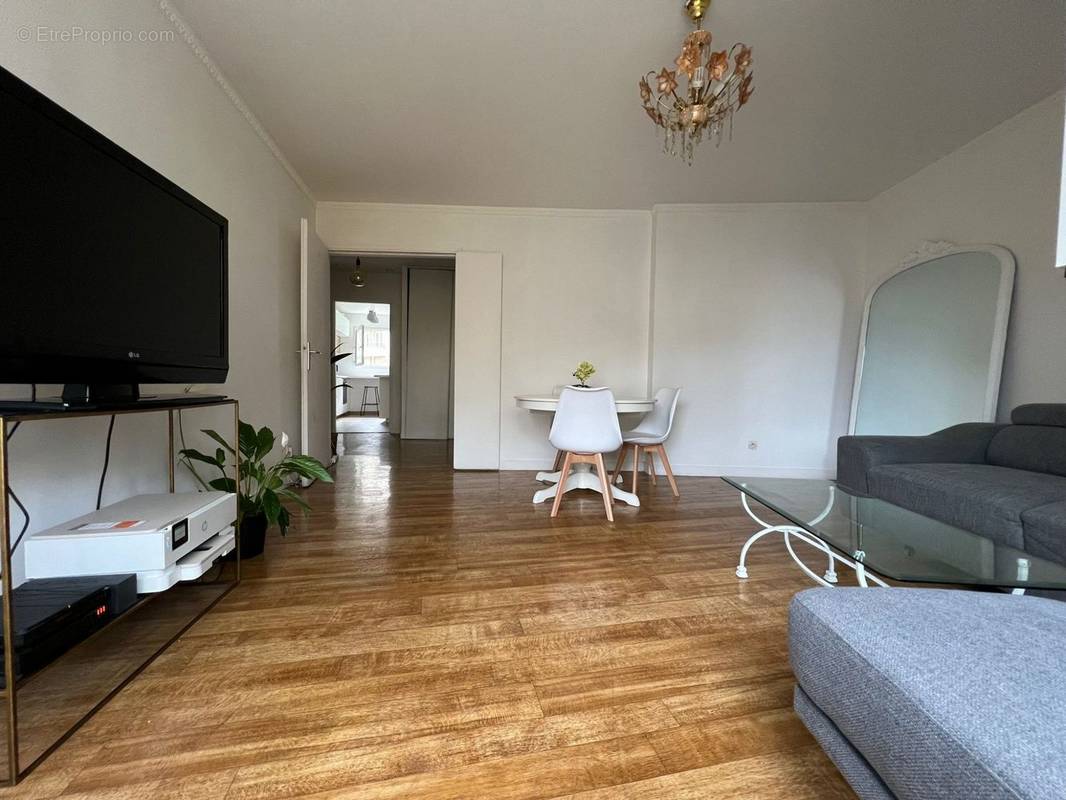 Appartement à ASNIERES-SUR-SEINE