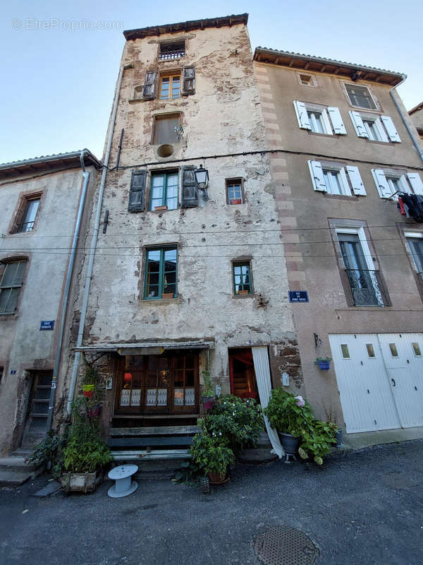 Appartement à CAMARES