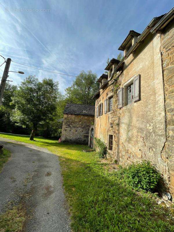 Maison à SALLES-LA-SOURCE