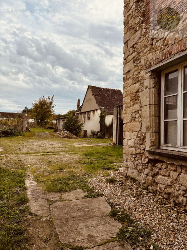 Appartement à CHEROY