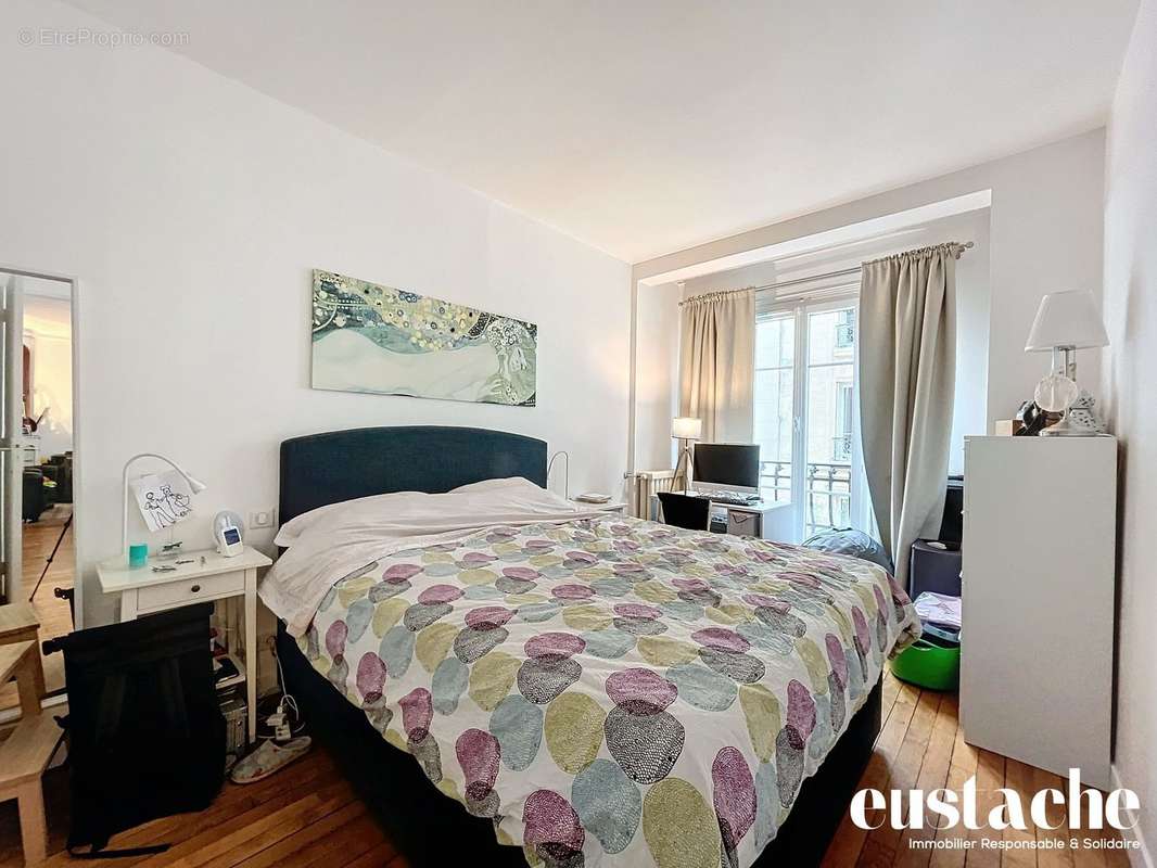 Appartement à PARIS-17E