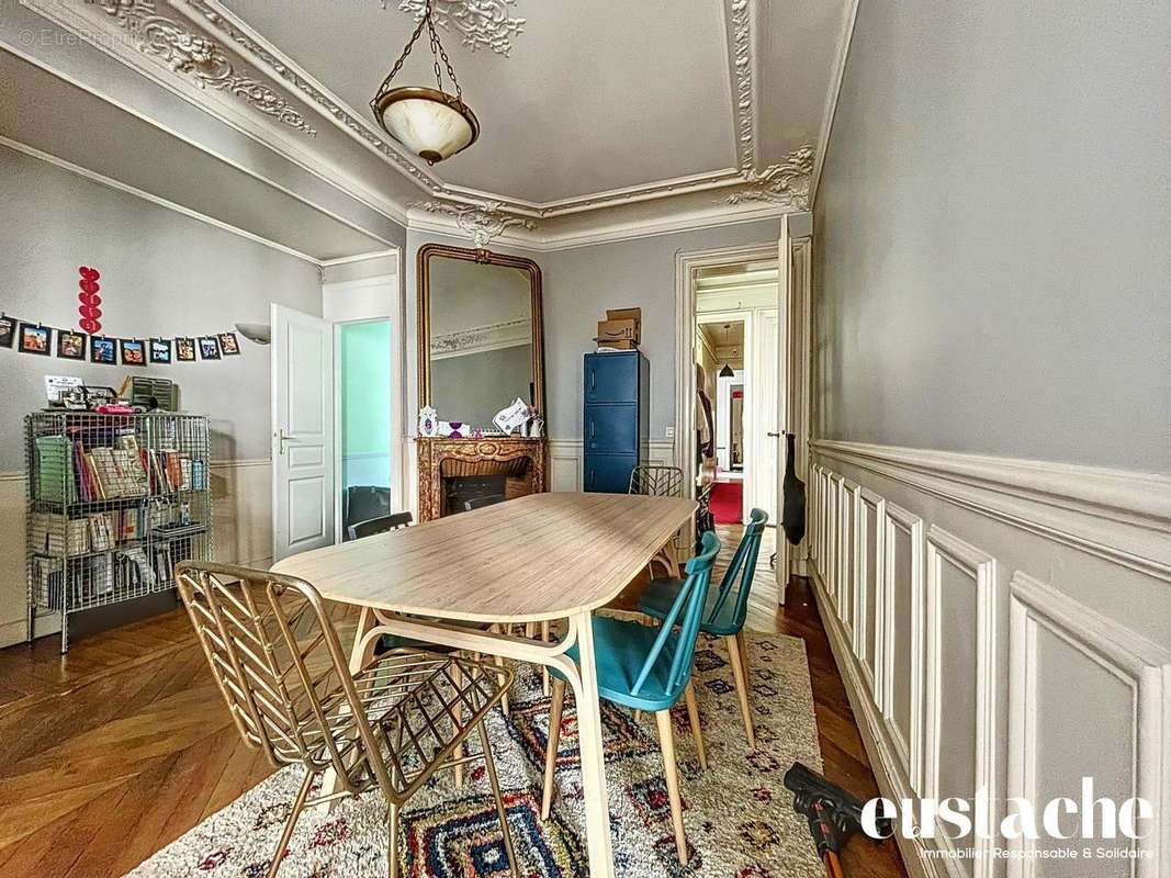 Appartement à PARIS-10E