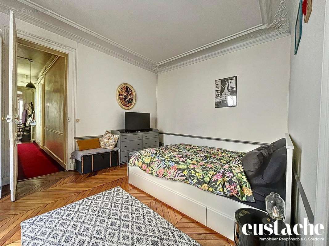 Appartement à PARIS-10E