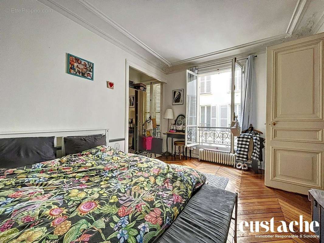 Appartement à PARIS-10E