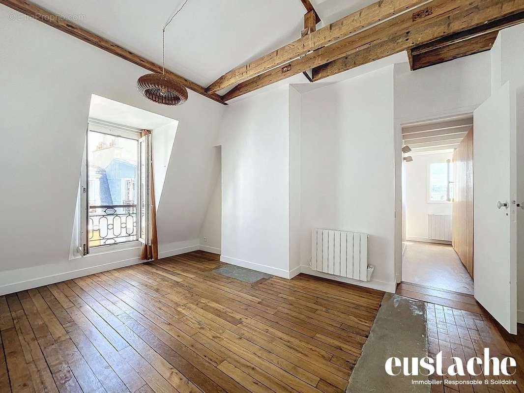 Appartement à PARIS-10E