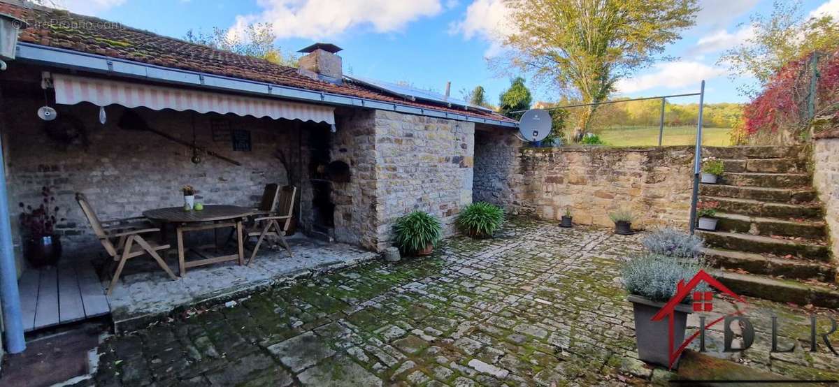 Maison à LANEUVELLE