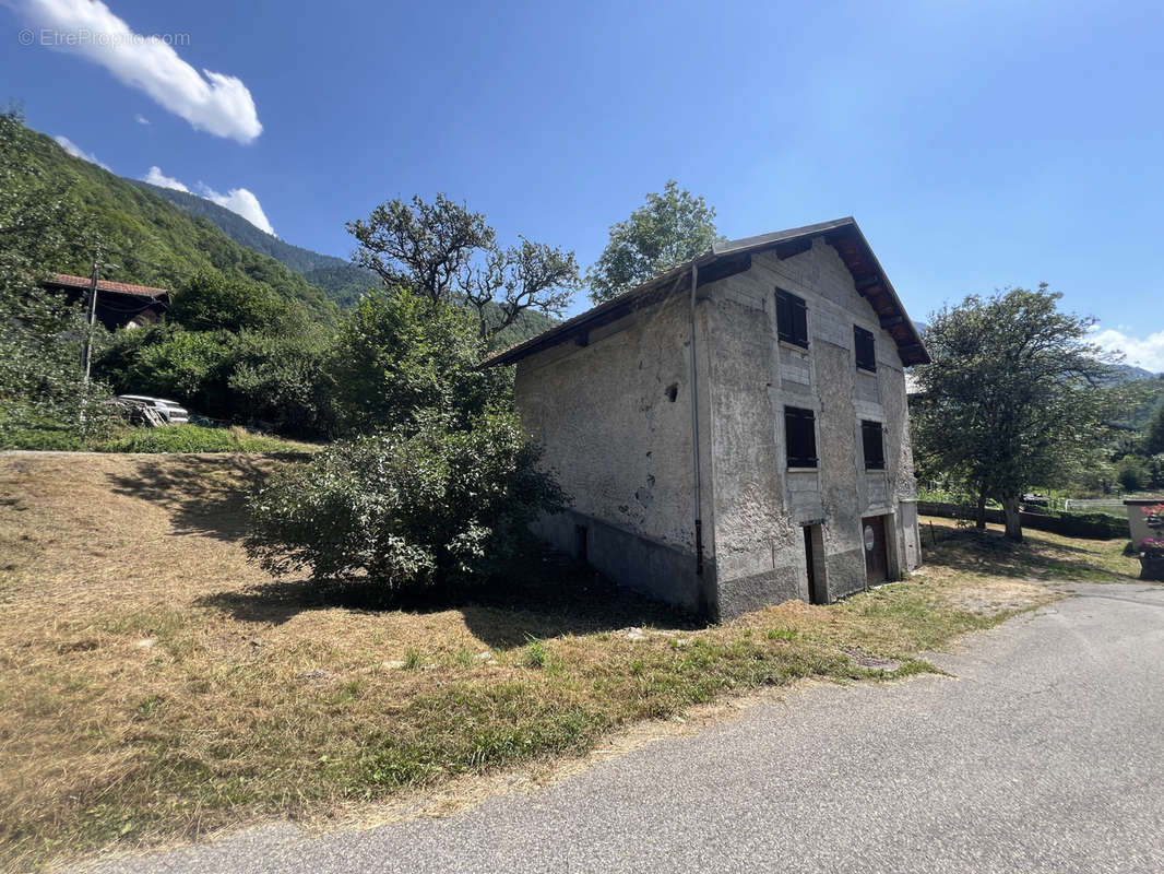 Maison à MOUTIERS