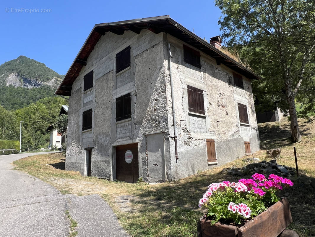 Maison à MOUTIERS