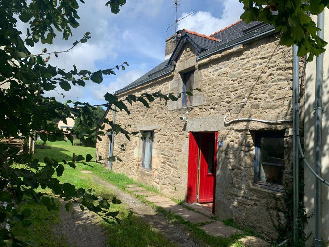 Maison à CAMORS