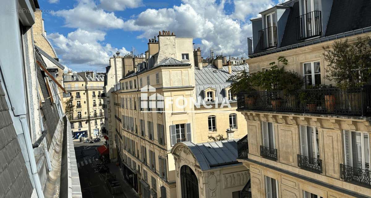 Appartement à PARIS-7E