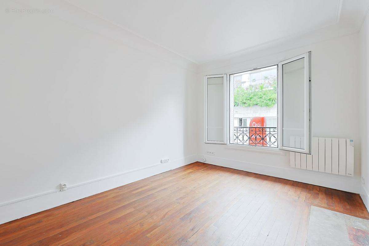 Appartement à PARIS-12E