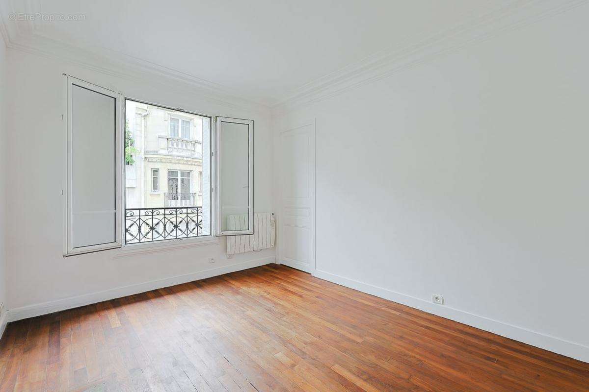 Appartement à PARIS-12E