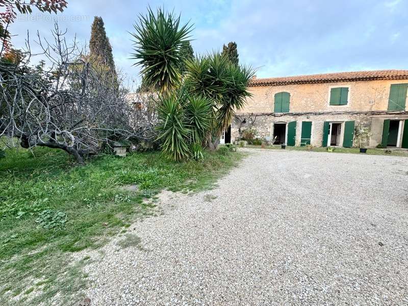 Maison à MAUSSANE-LES-ALPILLES