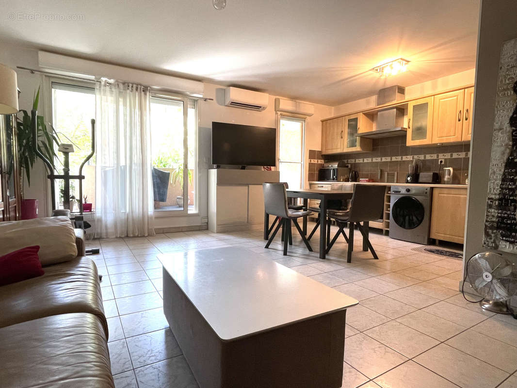 Appartement à MARSEILLE-13E